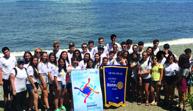 Uluslararası kısa dönem yaz kampı devam ediyor.