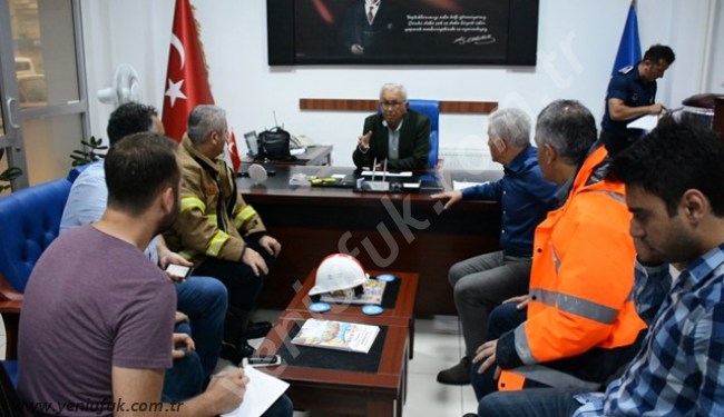 Posbıyık: "Doğal bir afet yaşıyoruz"