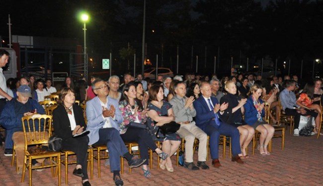 Yaz kampı veda gecesi Kültür şölenine dönüştü