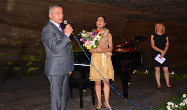 Beyza Yazgan büyüledi..