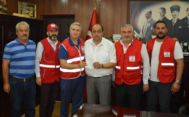 Kızılay'a bir bağışda Başkan Demirtaş'tan..