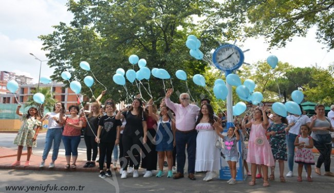 Genç Rotaryanlardan meydan saati