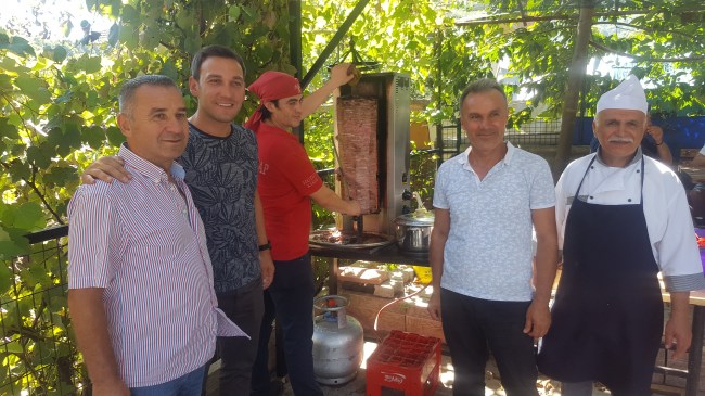 Geleneği bozmadı..