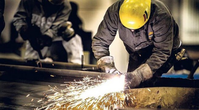 Sanayi üretimi bir önceki yılın aynı ayına göre %3,9 azaldı