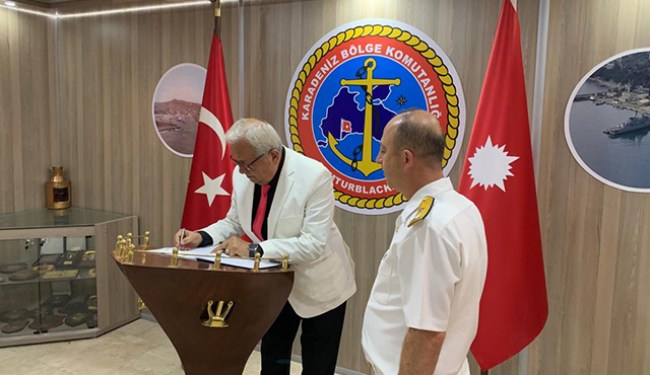 Posbıyık'tan Uyar'a "Hoşgeldiniz" ziyareti