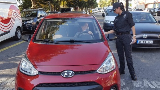 Emniyet'ten 'öncelik hayatın, öncelik yayanın' etkinliği..