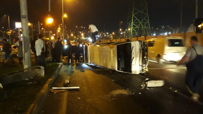 Sanayi kavşağında kaza..