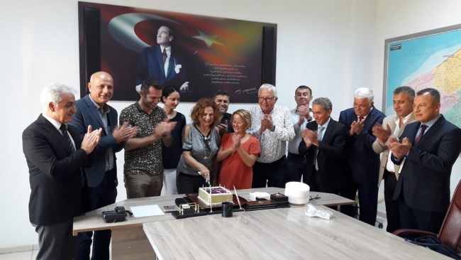 Neriman Posbıyık'a sürpriz doğum günü kutlaması..