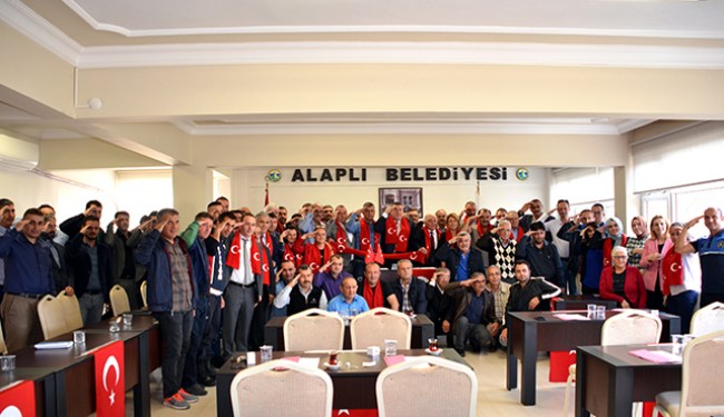 Alaplı Belediye Meclisinden Asker selamı
