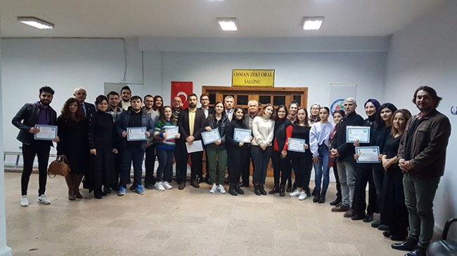 Kent Konseyinden BEÜ öğrencilerine teşekkür plaketi..