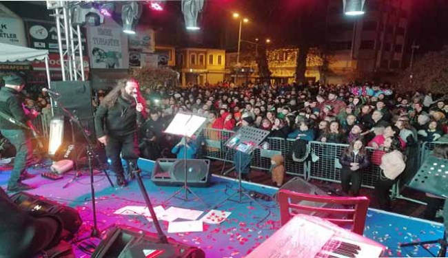 Çaycuma yeni yıla coşkuyla girdi