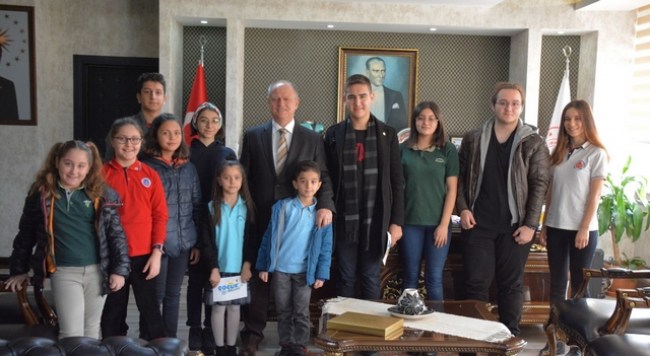 Çocuk ve gençlik meclisi, protokolü ziyaret etti