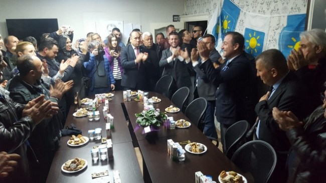 100 delege ile parti binasına geldi.. İYİ parti'de Müftüoğlu sesleri..