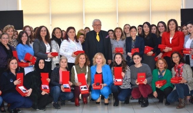 Posbıyık'tan, kadın personele 8 Mart kutlaması