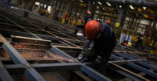 Sanayi üretimi yıllık %7,5 arttı