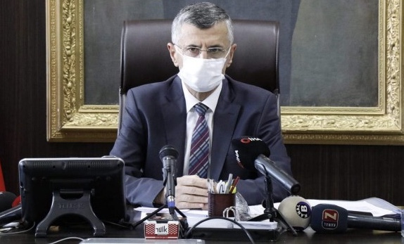 Vali Bektaş, 'sağlıkçılardan' özür diledi..