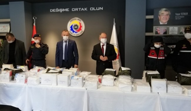 Esnafa 25 bin adet maske dağıtıldı..