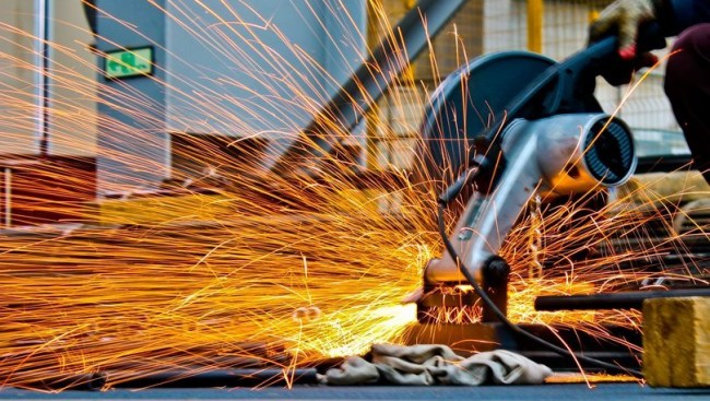 Sanayi üretimi yıllık %2,0 azaldı