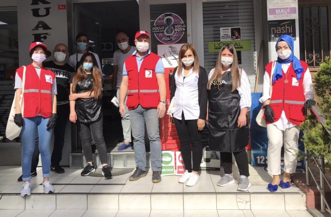 Kızılay, berber ve kuaförleri unutmadı..