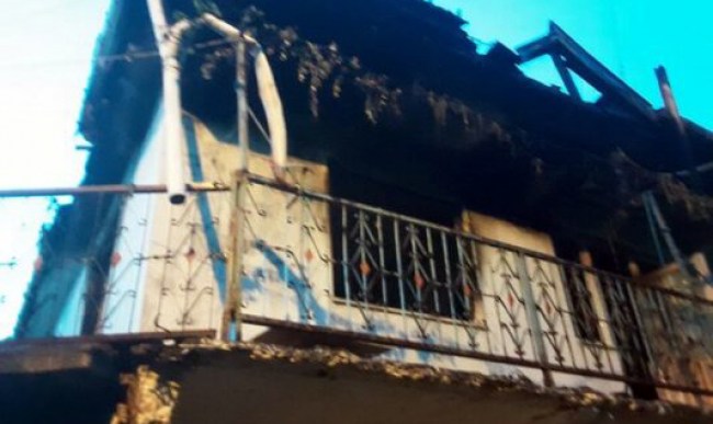 Kendi evini yaktı!..