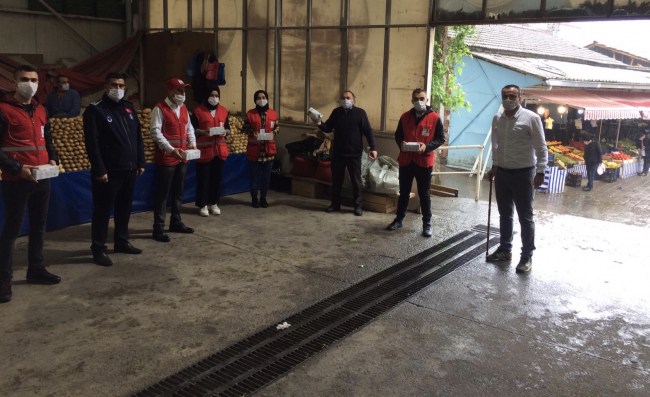 Başkan Ciğer ve ekibi, bu sefer pazaryerinde..
