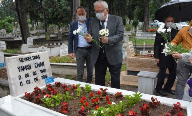 Yaman Civan, mezarı başında anıldı..