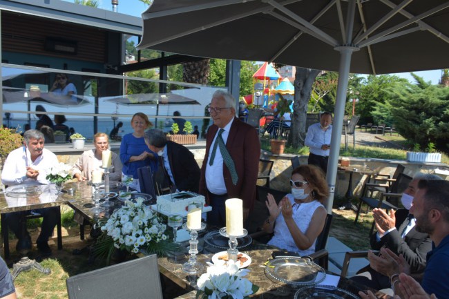 Meclis üyelerinden Posbıyık’a sürpriz doğum günü..