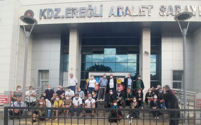 Kdz. Ereğli'deki Avukatlardan oturma eylemi