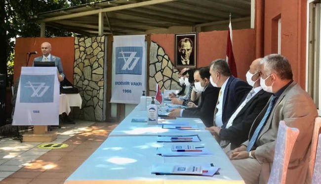 Erdemir Vakıf yönetimi güven tazeledi..
