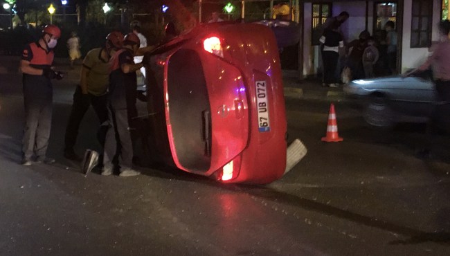 Gülüç kavşağında kaza: 2 yaralı..