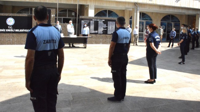 “Vatandaşa karşı güleryüzlü ve disiplinli olun!..”