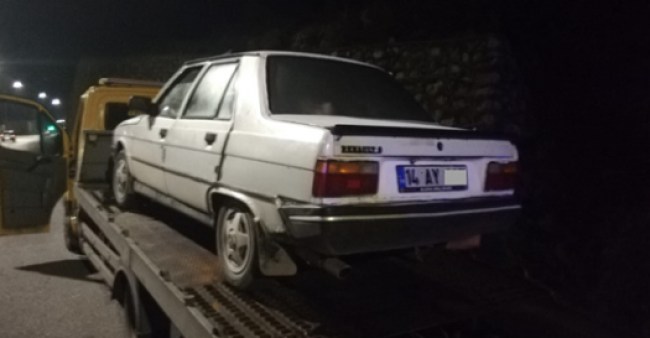 Sahte plakalı araç jandarmadan kaçamadı!..