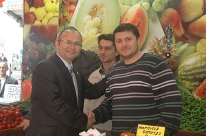 Candan Esnaf ziyaretlerinde