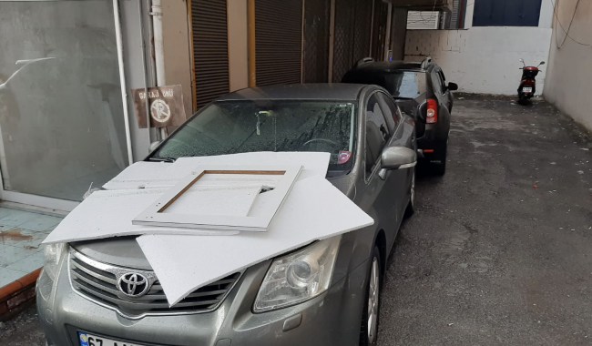 Dolu yağdı, böyle oldu!..