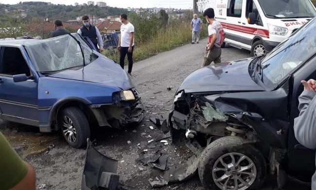 Kafa kafaya çarpıştılar