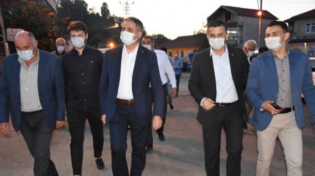 Bozkurt tekrarladı: "Muhtarlarımızın emrindeyiz"