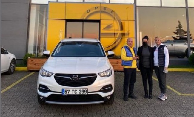 Emekçinin parasıyla zevki sefa!..