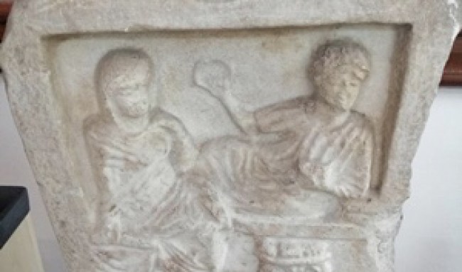 Alaplı’da roma dönemine ait mezar steli ele geçirildi