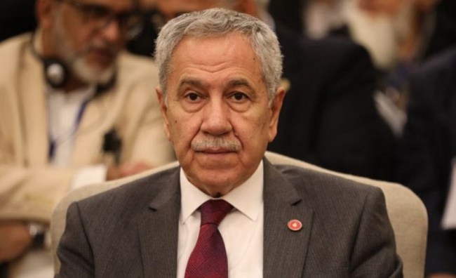 Son dakika: Bülent Arınç görevden alındı