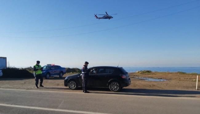 Jandarma’dan helikopter destekli trafik denetimi
