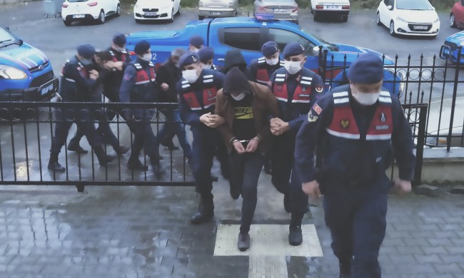 Kablo hırsızları serbest