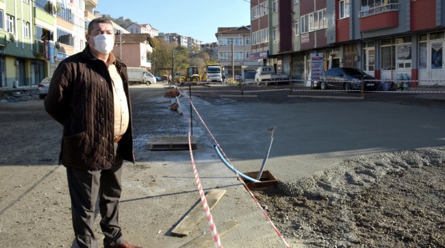 Mollabey yolunda çalışma sürüyor