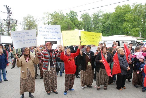 "Çayırlı'nın yolları taştan. Sana Bakanlık yakışır ablam"