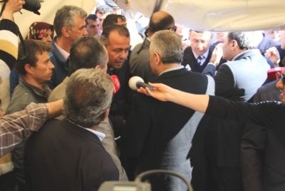 Bakanlar, kayıp yakınları ile görüştü