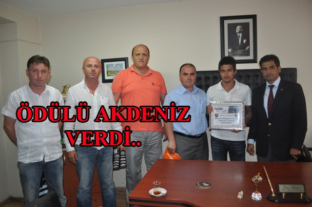 'Yılın futbolcusu' Kaan Yıldırım..