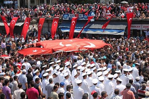 Şehidimizi böyle uğurladık..