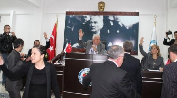 Posbıyık'tan itiraf: "Demokrat Değilim!.."