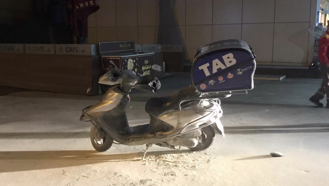 Motorsiklet alev aldı, sürücü canını zor kurtardı