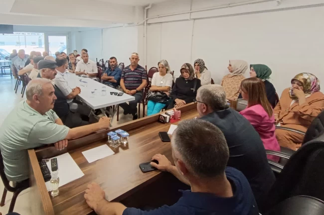 AK Parti Milletvekili Eldemir Pazaryeri'ni dinledi