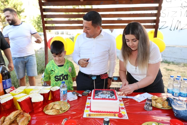 Başkan Arı'dan Minik Poyraz'a doğum günü sürprizi